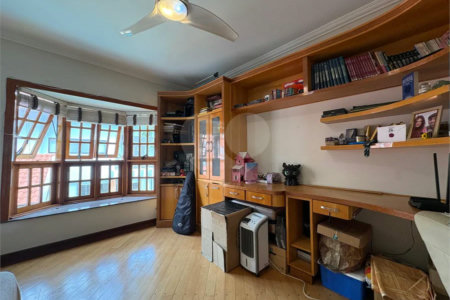 Casa a Venda no Condomínio Vista Alegre - Sede em Vinhedo/SP