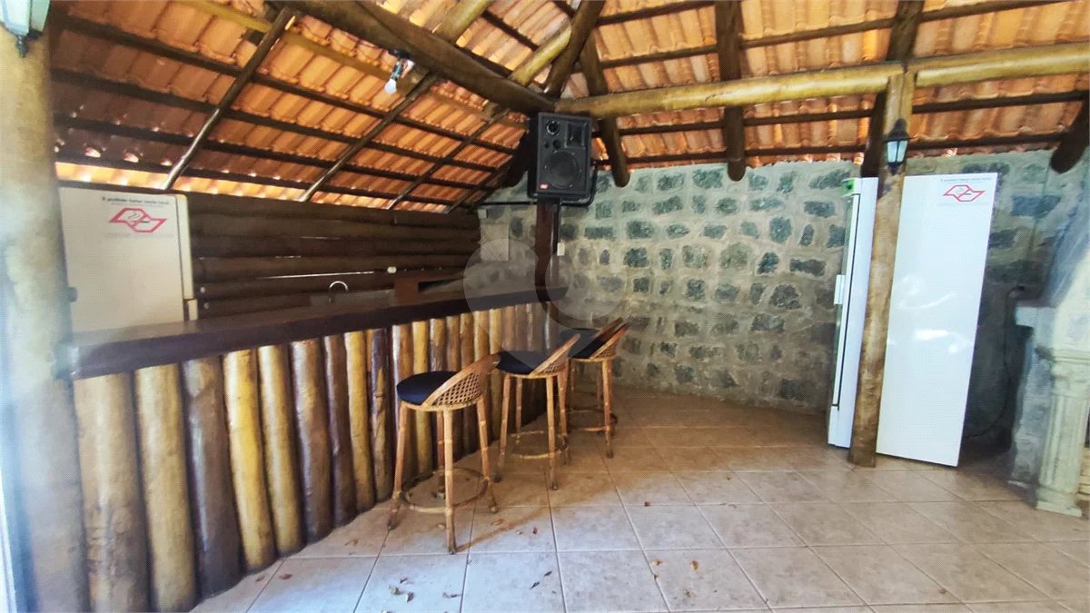 Casa á venda em condominio em Caieiras SP