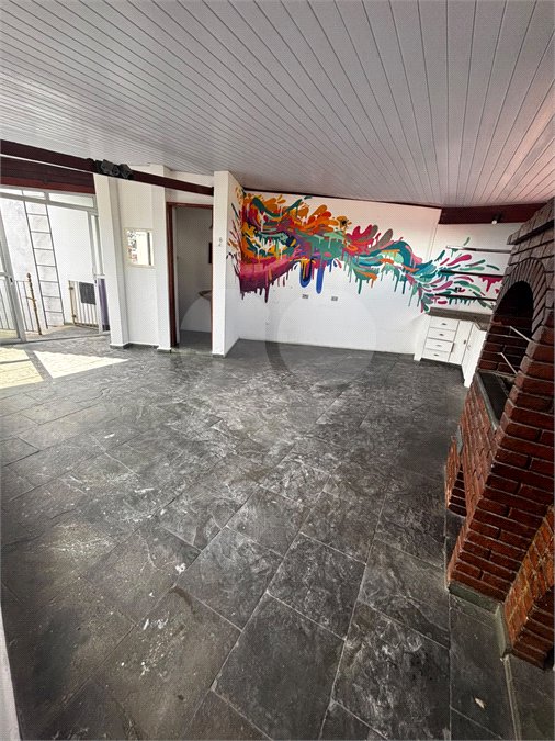 Casa com 70m², 3 dormitórios, sendo 1 suíte, 4 vagas, à venda no bairro do Ipiranga.