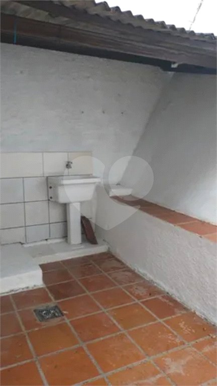 CASA A VENDA COM 125M², 2 DORMITÓRIOS, 1 BANHEIRO, 1 VAGA, TAUBATÉ/SP.