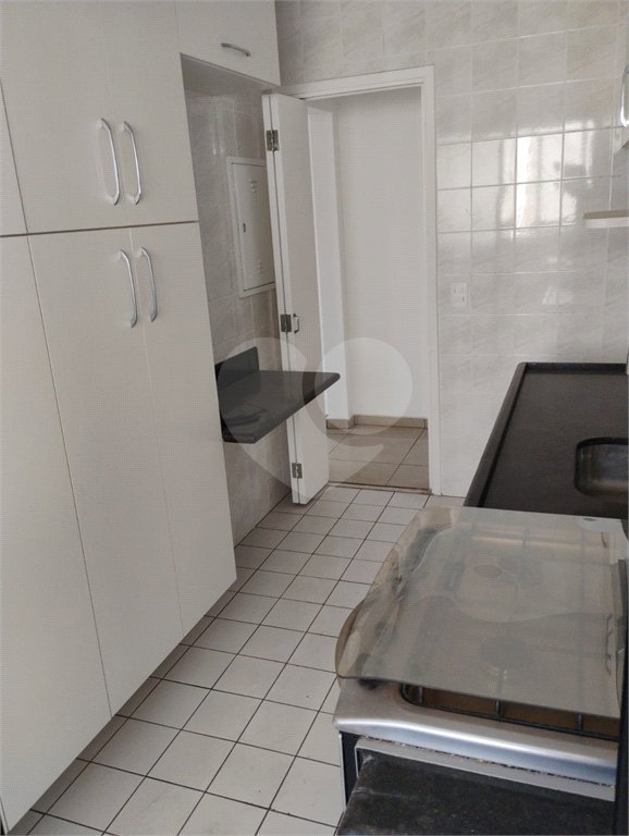 Vende-se apartamento na Vila Mascote