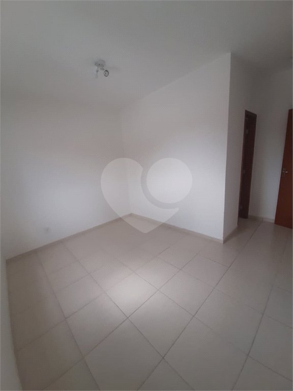 Apartamento para venda ou locação no Residencial Bianchi.