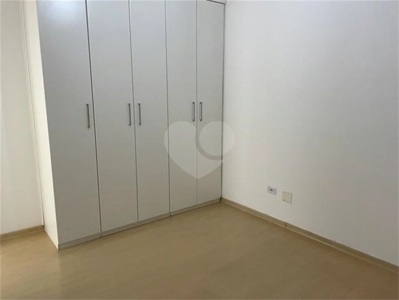 Apartamento para locação em Valinhos -SP 3 quartos, 1 banheiro, 1 vaga.