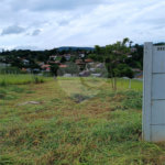 Terreno em Atibaia com 990 metros, pronto para construir, topografia declive, aceita financiamento