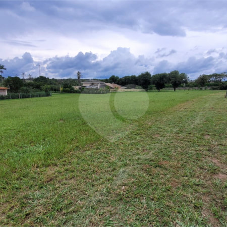 Loteamento Residencial no Condomínio Vila Pinhal do Broa.