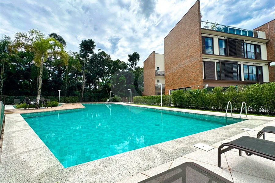 Villagio à venda com 3 quartos, sendo 1 suíte,  em Riviera de São Lourenço, Bertioga, SP