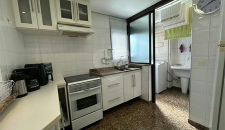 Apartamento à venda com 3 quartos, sendo 1 suíte,  em Riviera de São Lourenço, Bertioga, SP