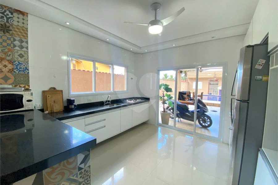Casa à venda com 4 quartos, sendo 2 suítes,  em Morada da Praia, Bertioga, SP