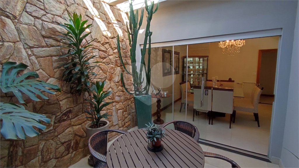 Casa com 3 dormitórios à venda no bairro Jardim Cardinalli, em São Carlos/SP