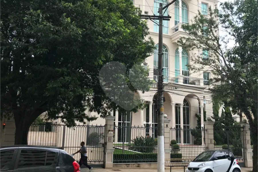 Apartamento à venda com 1 suíte em Campo Belo, São Paulo, SP