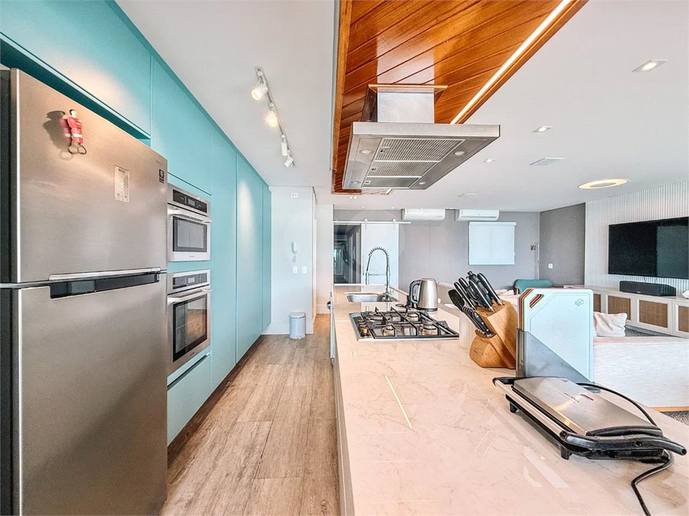 Apartamento à venda com 3 suítes em Riviera de São Lourenço, Bertioga, SP