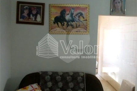 Casa em excelente localização na Vila Prado á venda.