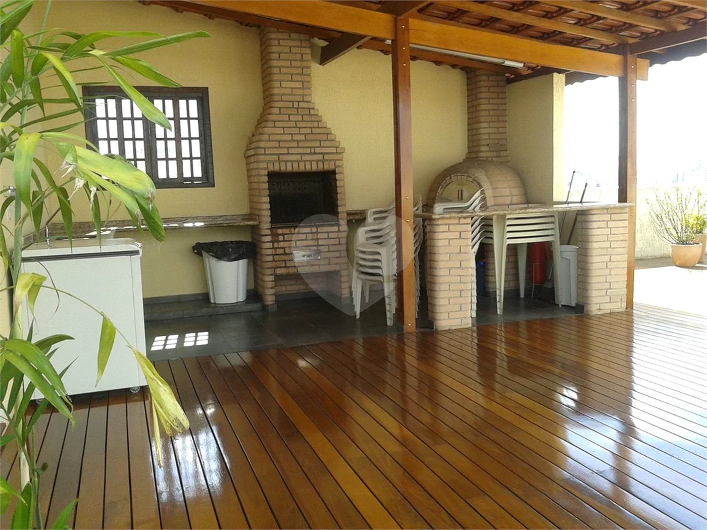 Apartamento no Cambuci com 2 dormitórios e vaga à venda