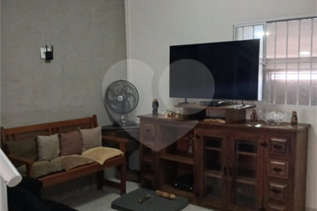 Sobrado com acessibilidade com 3 dormitórios