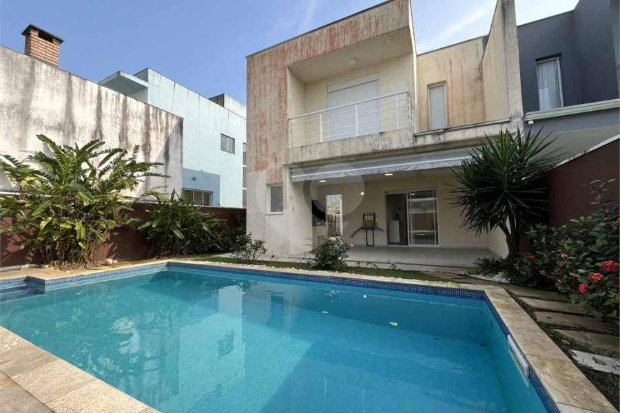 Casa à venda ou para alugar com 3 suítes em Morada da Praia, Bertioga, SP