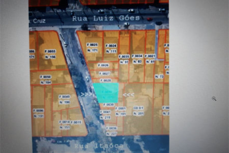 Terreno à venda de 251m² na Chácara Inglesa