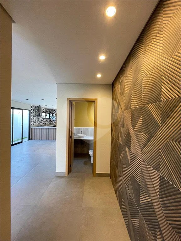 Casa à venda com 3 quartos, sendo 1 suíte,  em Portal do Bosque, Louveira, SP