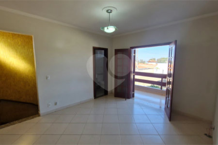 Casa/Sobrado a venda no Timburis em São Carlos