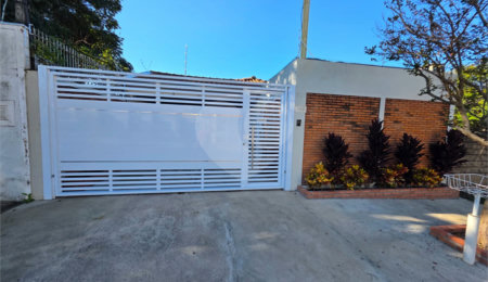 Casa à venda com 3 quartos, sendo 1 suíte,  em Jardim Nova Santa Paula, São Carlos, SP