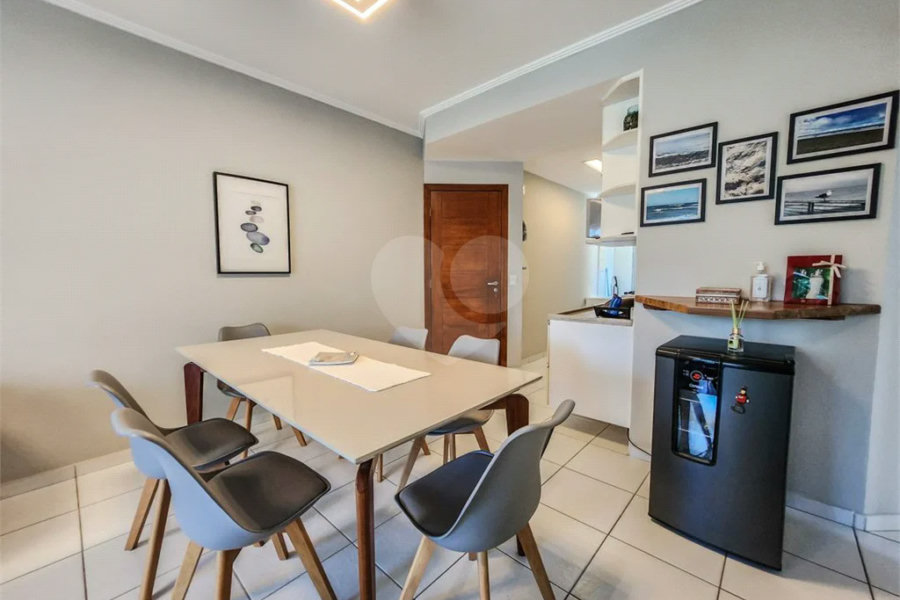 Apartamento à venda com 3 quartos, sendo 1 suíte, em Riviera de São Lourenço, Bertioga, SP