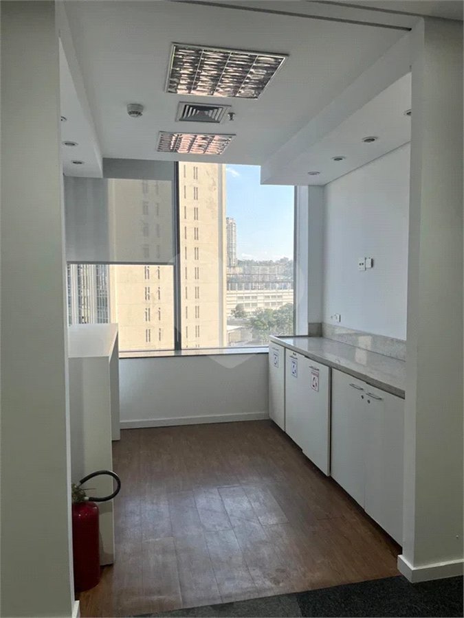 Duplex Comercial Exclusivo na Vila Olímpia – 2.652 m² em Torre Corporativa de Alto Padrão
