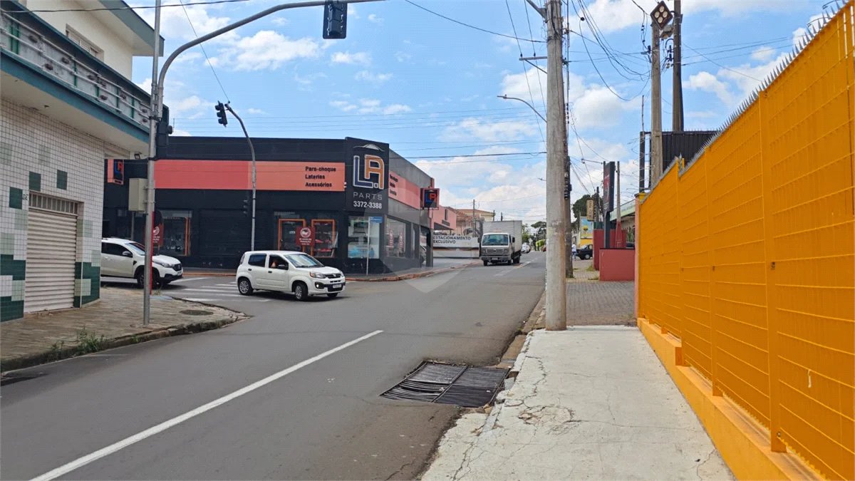 Oportunidade Única: Lote Comercial Estratégico de 463 m² Próximo ao Centro – Ideal para o Seu Negócio!