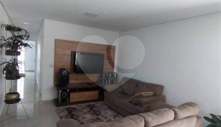 Apartamento à venda com 3 quartos, sendo 2 suítes,  em Vila Nossa Senhora das Vitórias, Mauá, SP