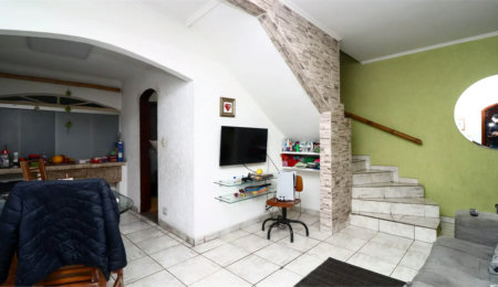 Casa à venda com 5 quartos, sendo 2 suítes,  em Vila Sônia, São Paulo, SP