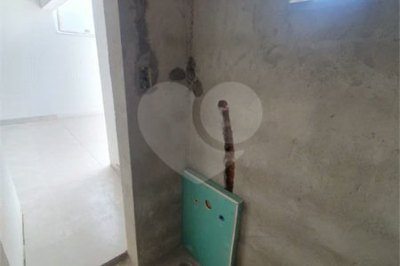 Cobertura com 100m² , 2 dormitórios , sendo 1 suíte , 1 vaga , à venda no bairro Campestre em Santo André.
