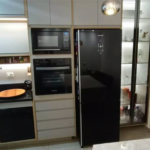 Lindo sobrado a venda em condomínio fechado, no Jardim das Palmas, com 3 dormitórios, sendo uma suíte