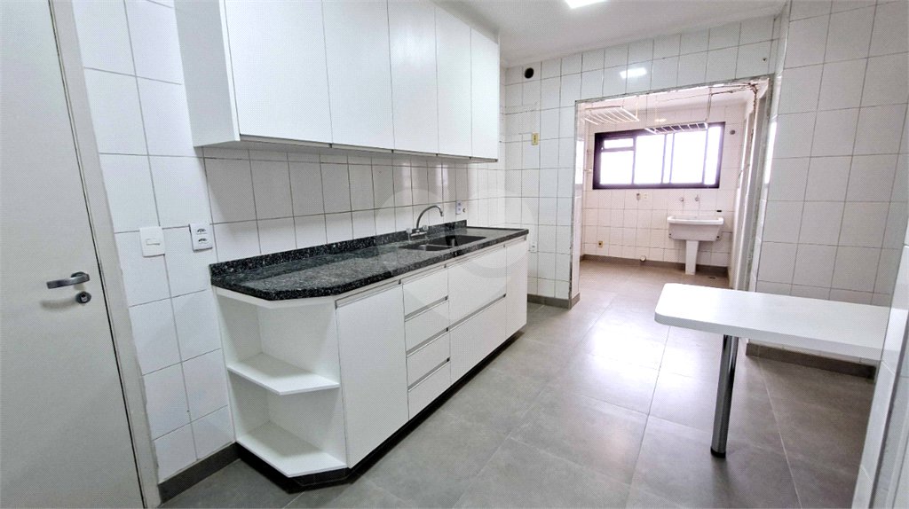 Apartamento à venda com 4 quartos, sendo 2 suítes, em Brooklin, São Paulo, SP
