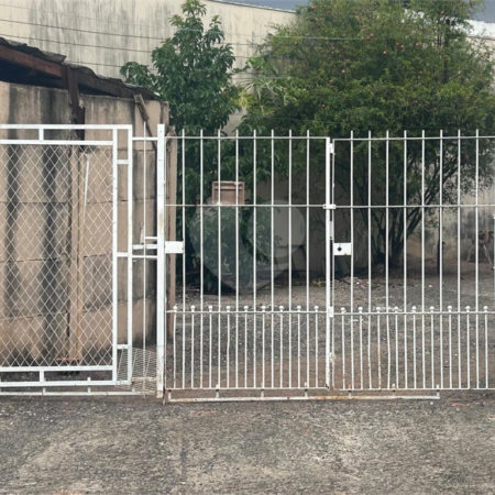 Terreno já cimentado a venda no Jockey Club