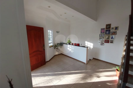 Sobrado à venda com 5 quartos, sendo 1 suíte,  em Terra Nobre, Louveira, SP