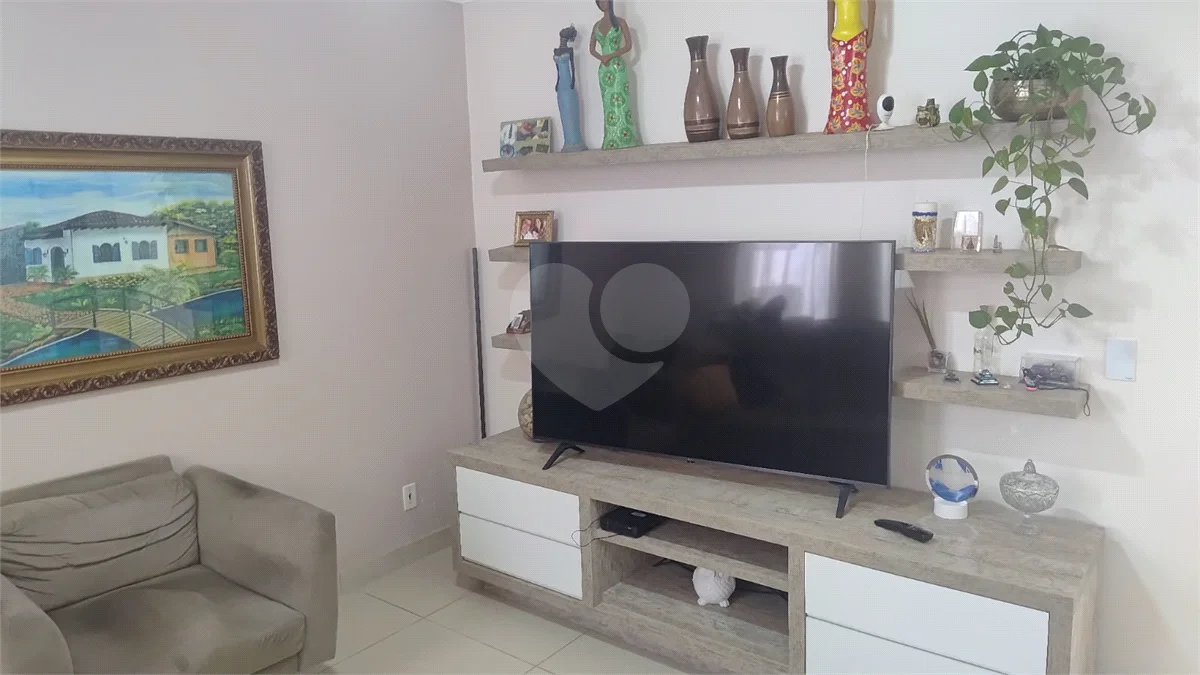 Sobrado de Alto Padrão com Piscina Aquecida, Energia Solar e Lazer Completo no Condominio Natura Village
