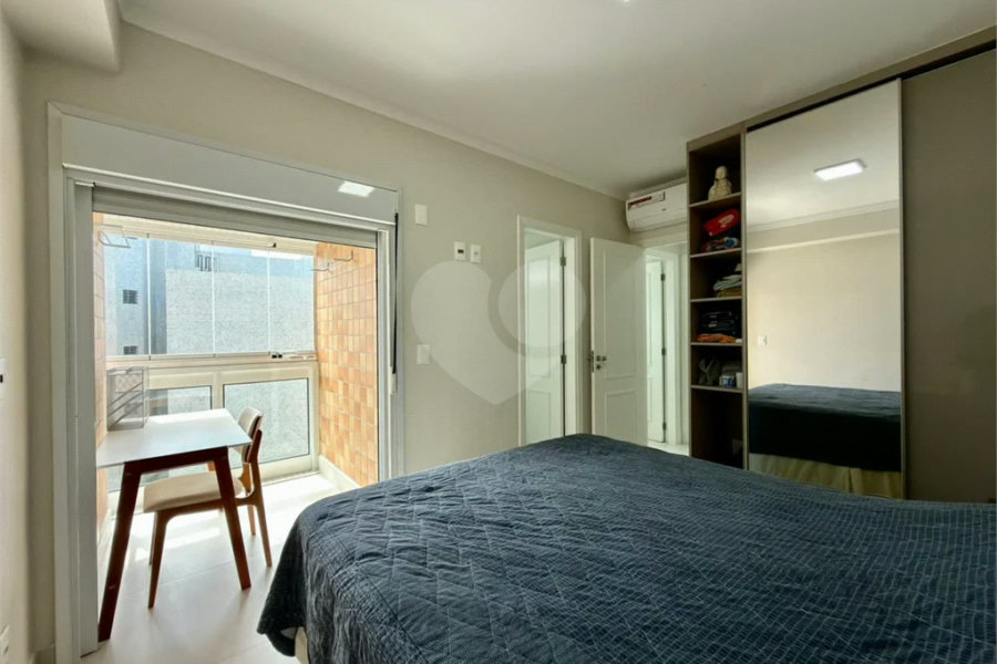 Apartamento à venda com 3 quartos, sendo 2 suítes,  em Riviera de São Lourenço, Bertioga, SP