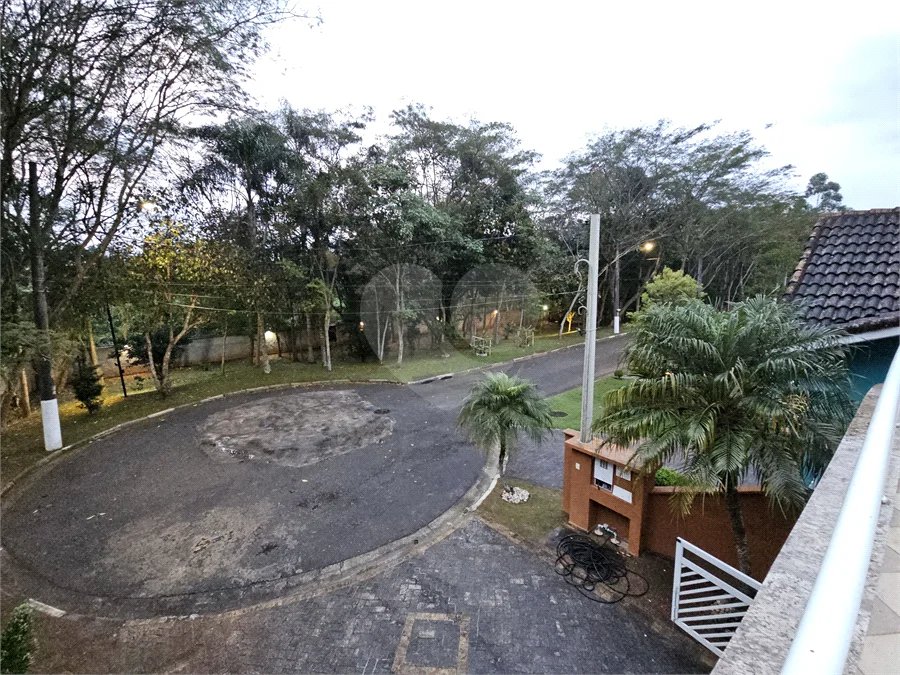 LINDA CASA PARA LOCAÇÃO COM 5 DORMITÓRIOS E PISCINA - Fernando Nobre – Cotia/SP