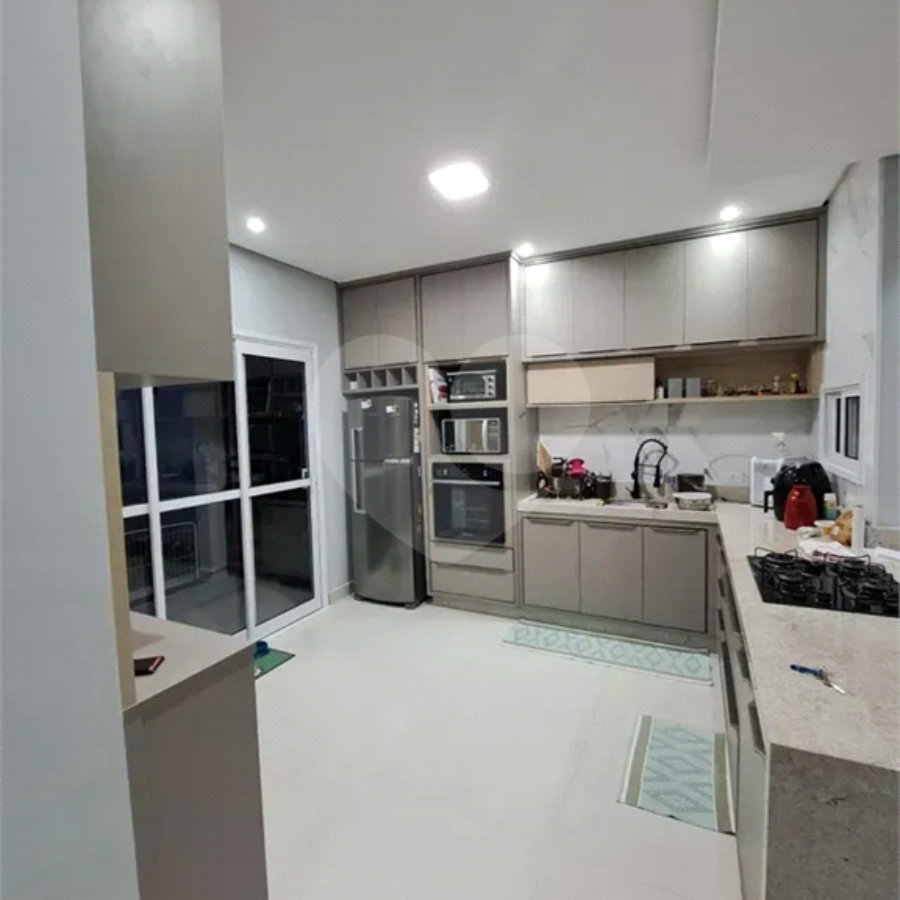 CASA A VENDA 163M², 3 DORMITORIOS,1 SUITE, 2 VAGAS - JARDIM DAS INDUSTRIAS - SÃO JOSÉ DOS CAMPOS/SP.