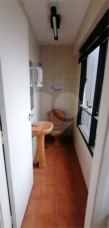 SALA COMERCIAL PARA LOCAÇÃO COM 57m2 NA VILA MARIANA/METRÔ