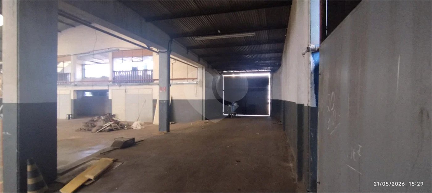 Excelente Galpão Industrial e Comercial em Jundiaí com AVCB e Zoneamento ZR3