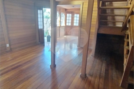 Casa a Venda no Condomínio Bosque de Grevílea em Vinhedo/SP