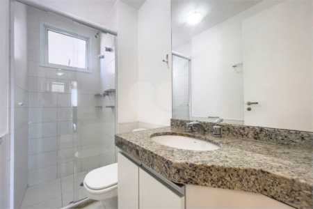 Apartamento à venda com 3 quartos, sendo 1 suíte, em Santo Amaro, São Paulo, SP