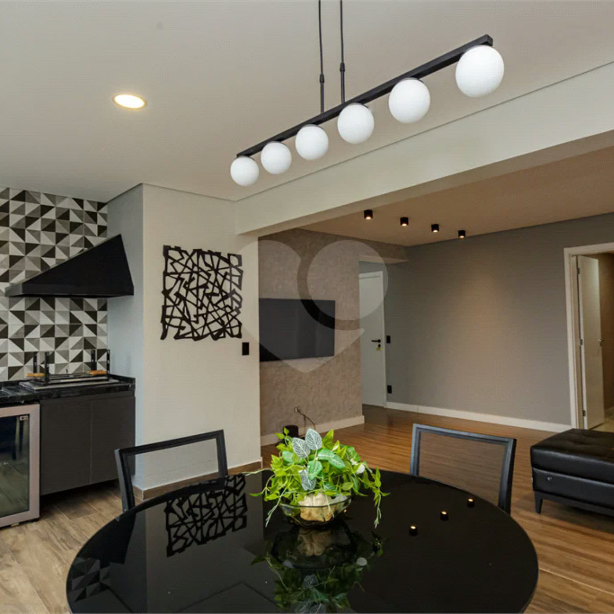 Apartamento para alugar com 3 suítes em Santo Amaro, São Paulo, SP