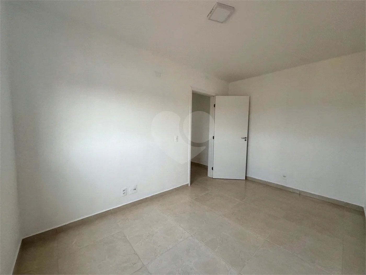 Apartamento com 2 dormitórios no Por do Sol, na cidade de Piracicaba - SP
