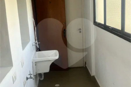 APARTAMENTO À VENDA NO EDIFÍCIO PRINCESA DANIELA | 135 M² | 3 DORMITÓRIOS | 3 VAGAS