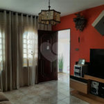 Casa com Salão Comercial no Aracy