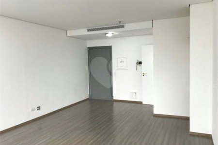 Sala à venda em Cidade Monções, São Paulo, SP