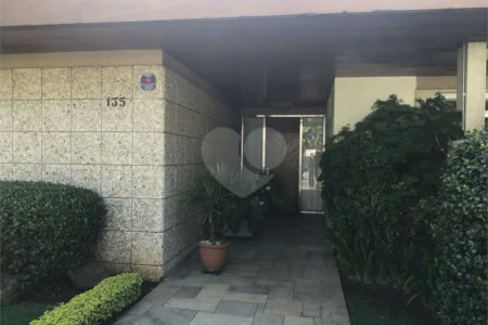 Sobrado à venda com 5 quartos, sendo 1 suíte, em Jardim São Bento, São Paulo, SP