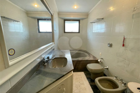 Apartamento à venda com 4 quartos, sendo 3 suítes, em Campo Belo, São Paulo, SP