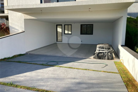 Casa à venda com 4 quartos, sendo 3 suítes,  no condomínio Reserva Granja Anita, Mogi das Cruzes - SP