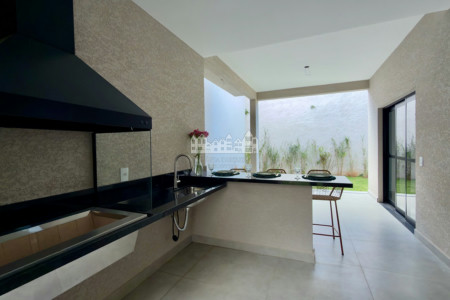 Casa à venda com 3 suítes no condomínio Celina Residencial, Atibaia - SP